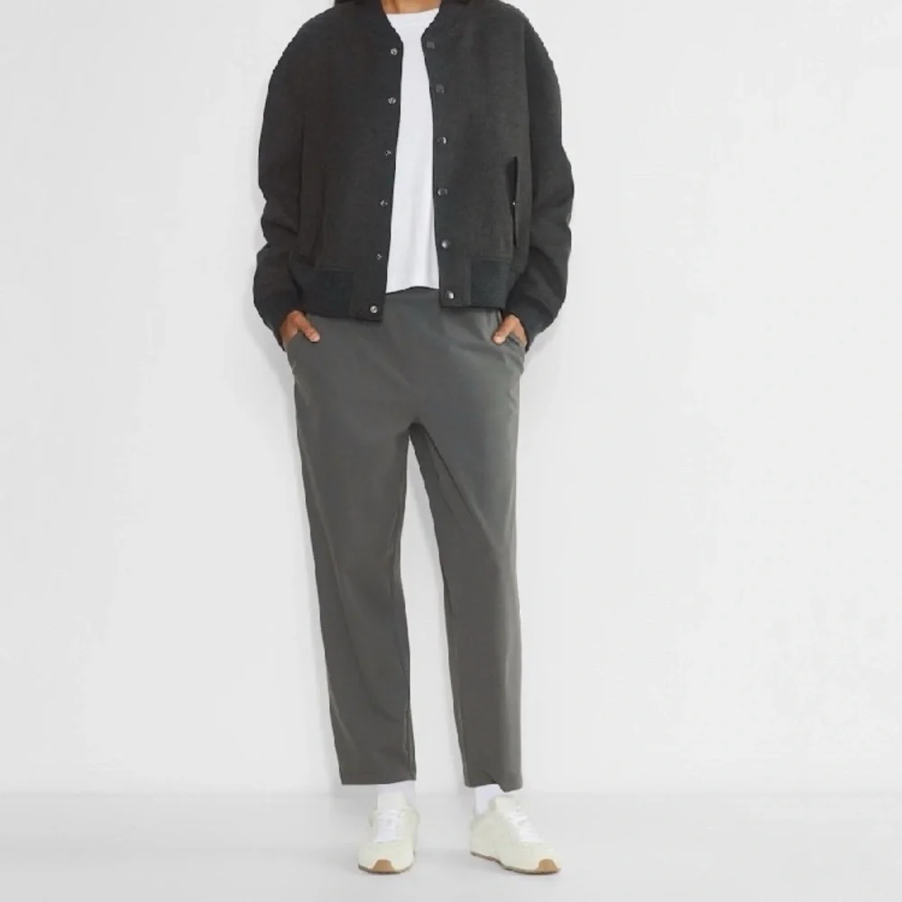 Babaton The Group Weekender Pant Size S Gray Joggers Pockets Pull On High Rise - Picture 10 of 10